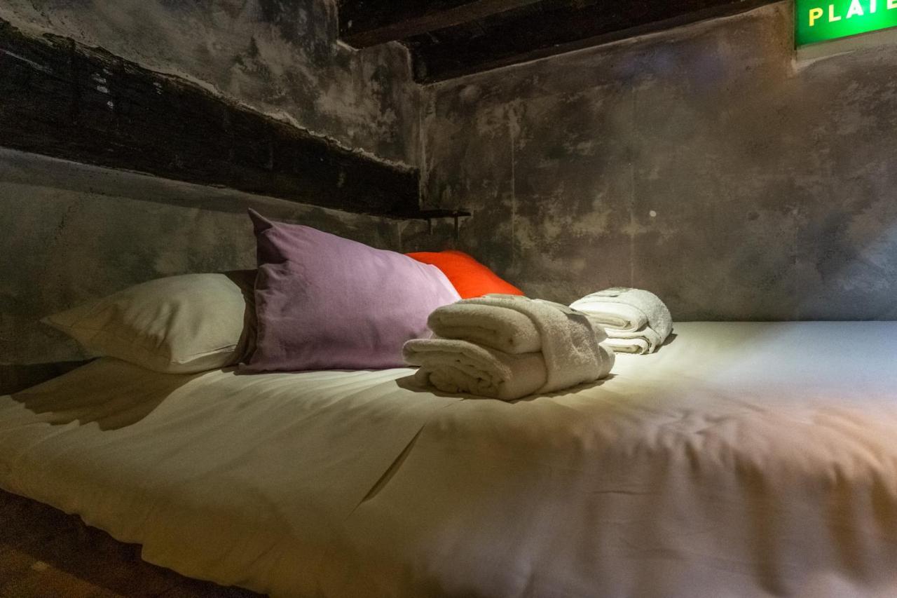 The Magic Hole Apartment โรม ภายนอก รูปภาพ